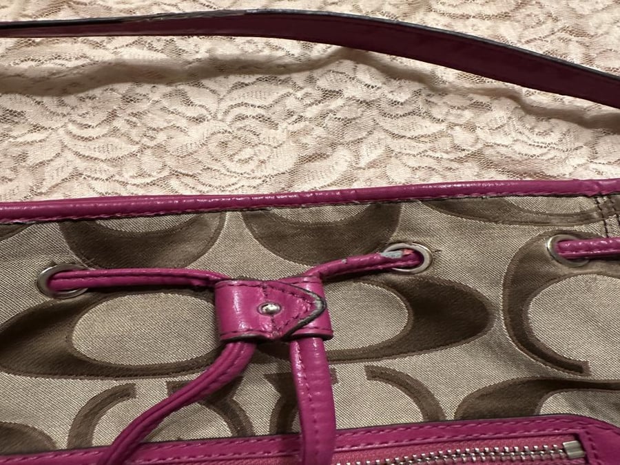 Coach #F25675 Daisy Outline Signature Monogram Drawstring Khaki Raspberry Pink