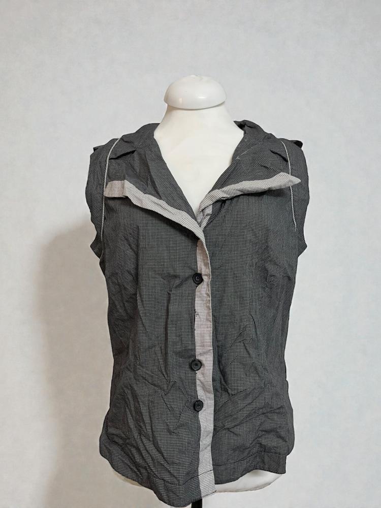 Melange Sleeveless Checkered Button Vest top -M-L