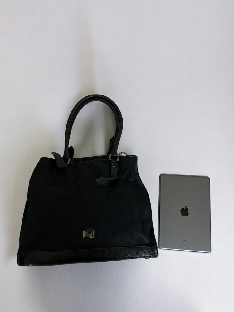 Burberry Leyland Large Tote Bag Designer Leather Nylon Supernova Plaid EUC