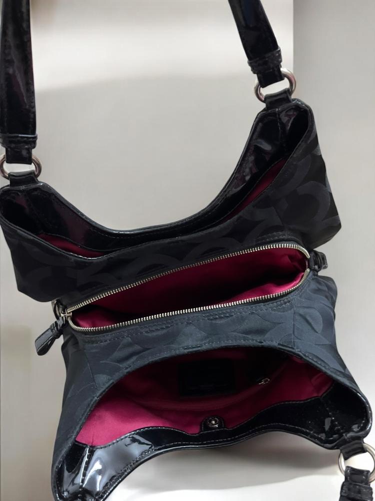 COACH 16505 Madison MAGGIE Black Op Art Hobo Handbag