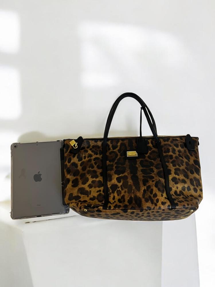 DOLCE & GABBANA D&G LEOPARD PRINT OVERSIZED WEEKEND SHOULDER BAG
