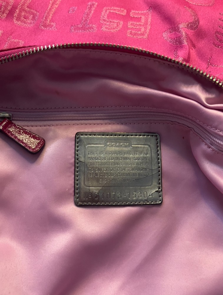 Coach poppy 14561 hot pink shoulder carry, shoulder sling bag
