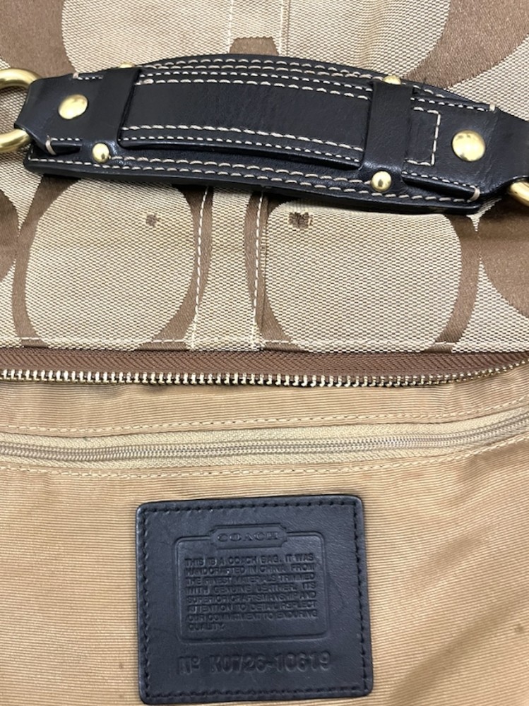 COACH Carly Signature Shoulder Bag K0726-10619