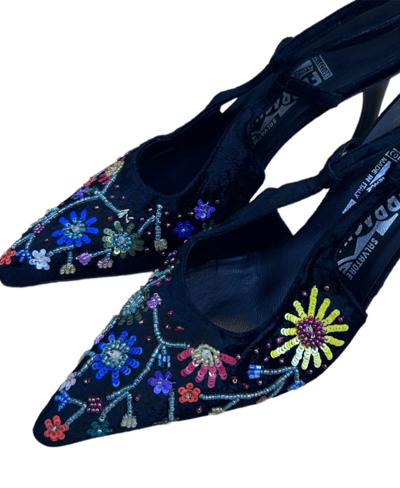 Salvatore Ferragamo Velvet heels, size :39