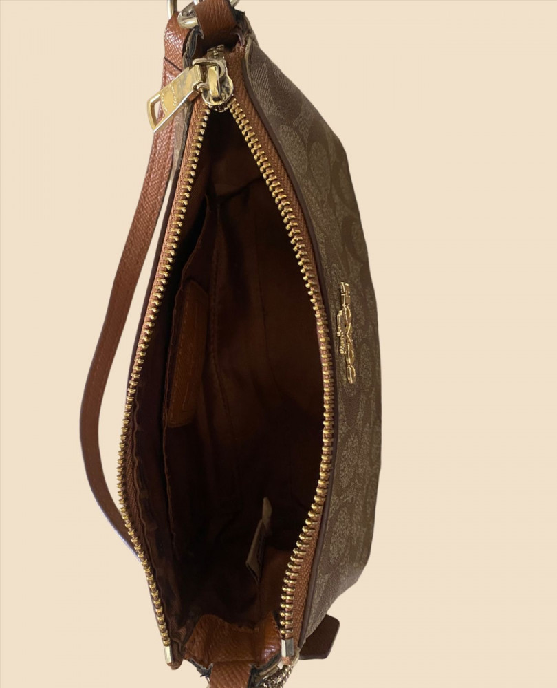 شنطة كوتش