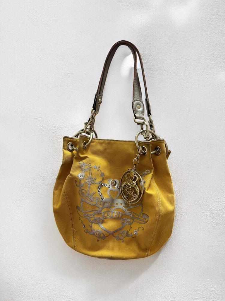 Kathy van zeeland yellow bag