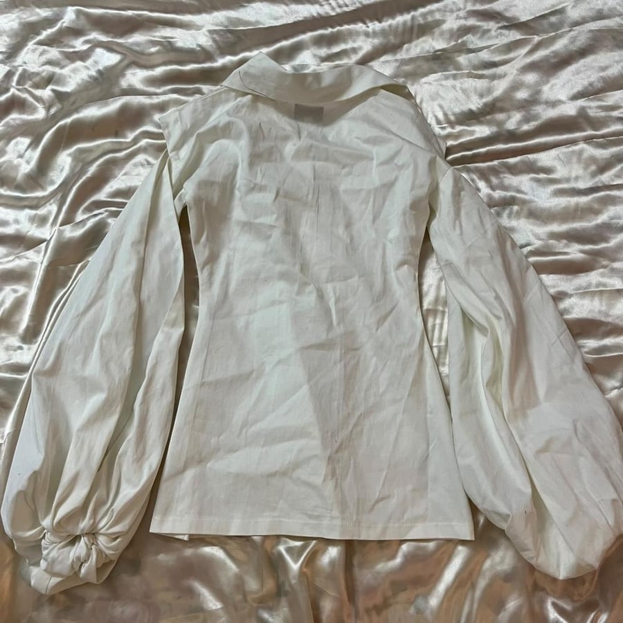 Sleek White Long Sleeve Button-Up Shirt - Size XS