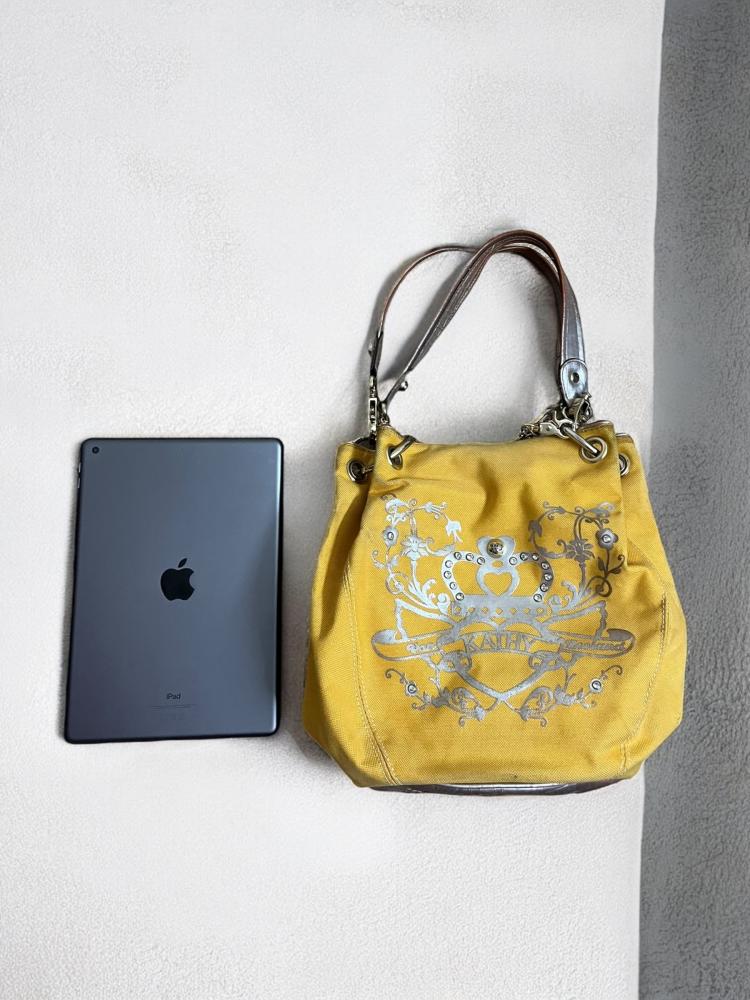 Kathy van zeeland yellow bag