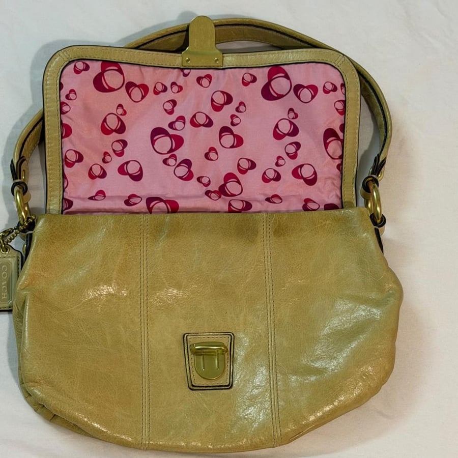 Coach Beige Leather Shoulder Bag