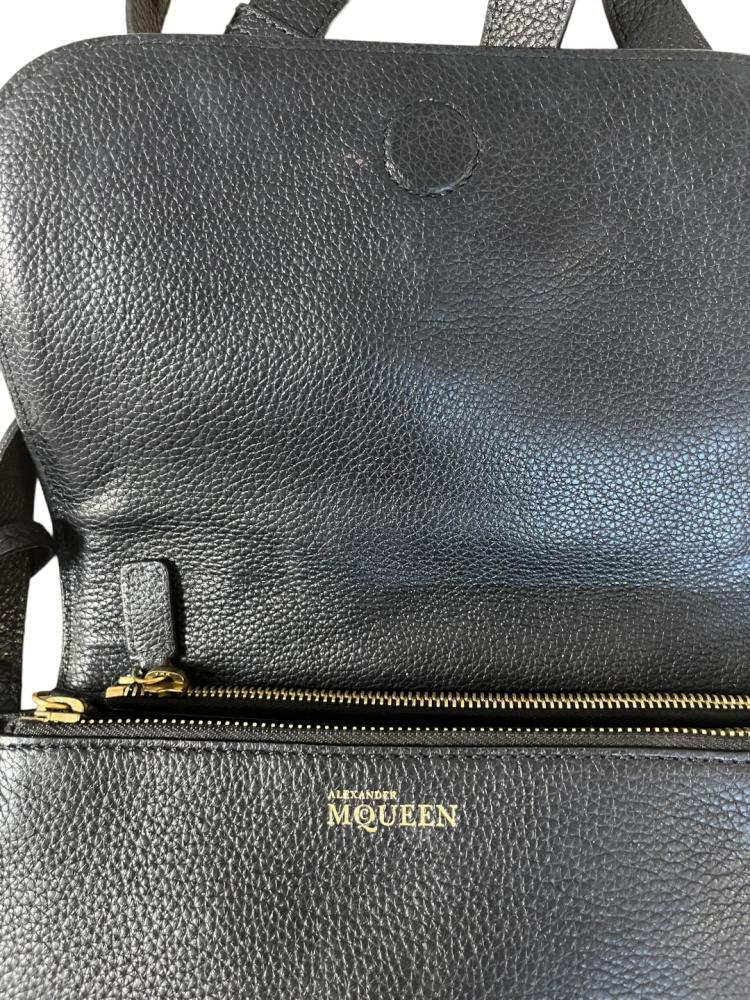 ALEXANDER MCQUEEN Leather Skull Padlock Crossbody Bag