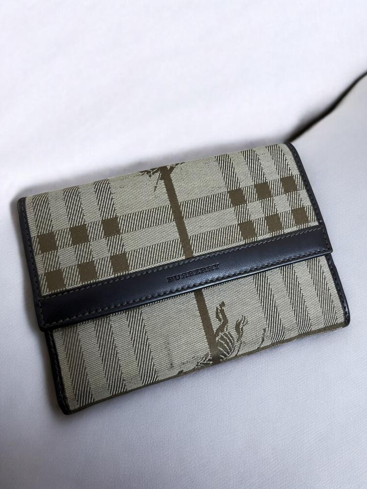 BURBERRY NOVA CHECK WALLET