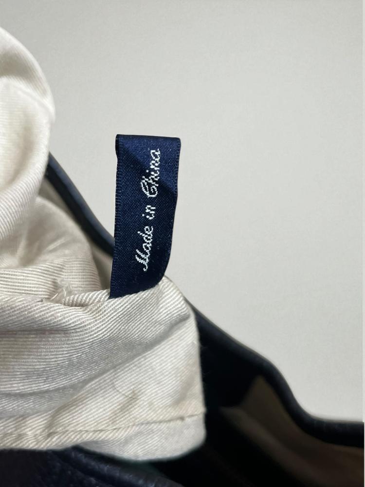 Half moon shoulder bag