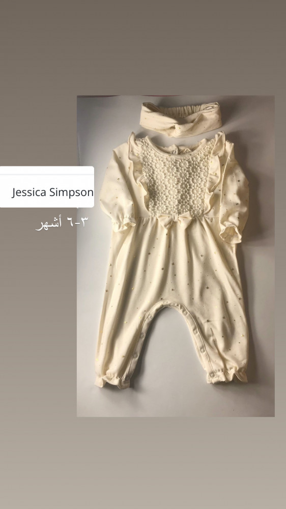 بدلة من قطعتين من (Jessica Simpson)