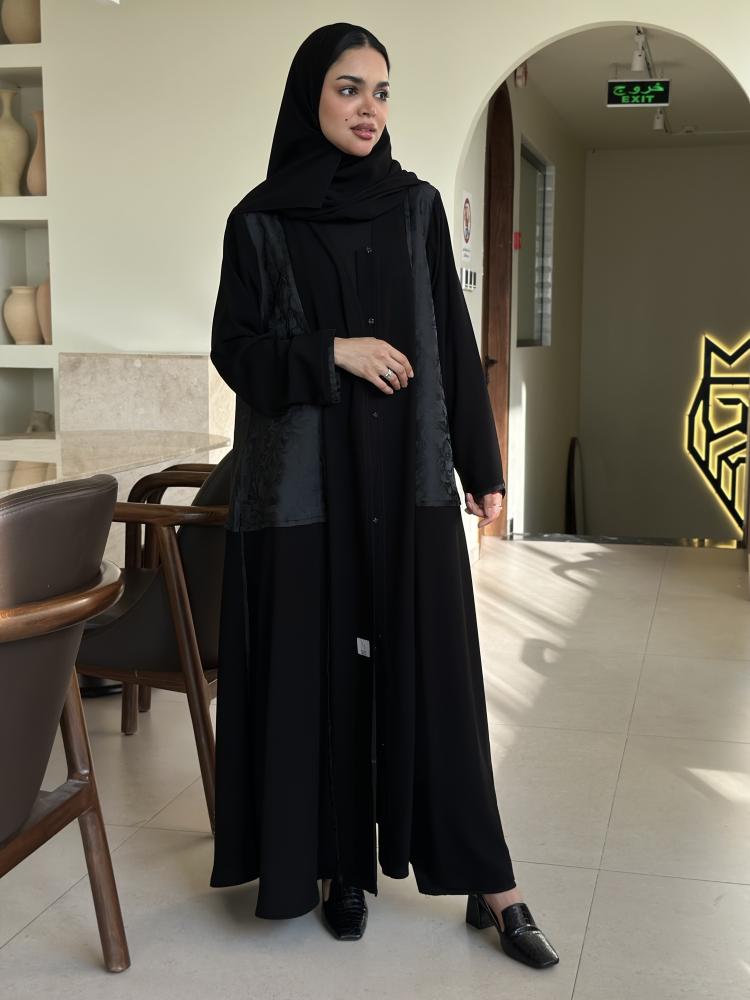 253