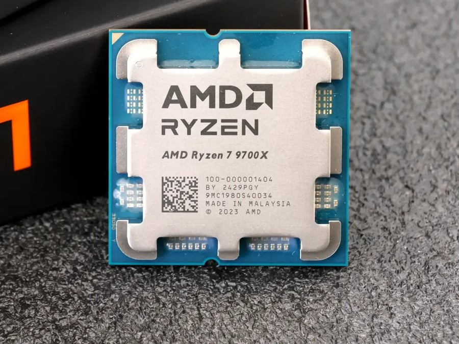AMD RYZEN 7 9700x  TRAY معالج