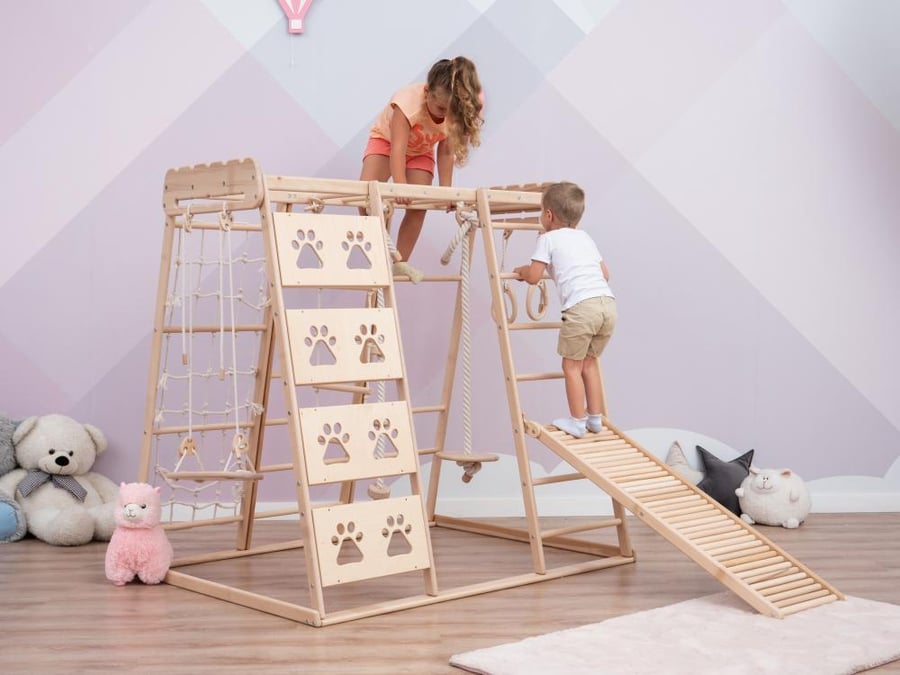 Large Wooden Climbing Club with 6 Exercise Pieces