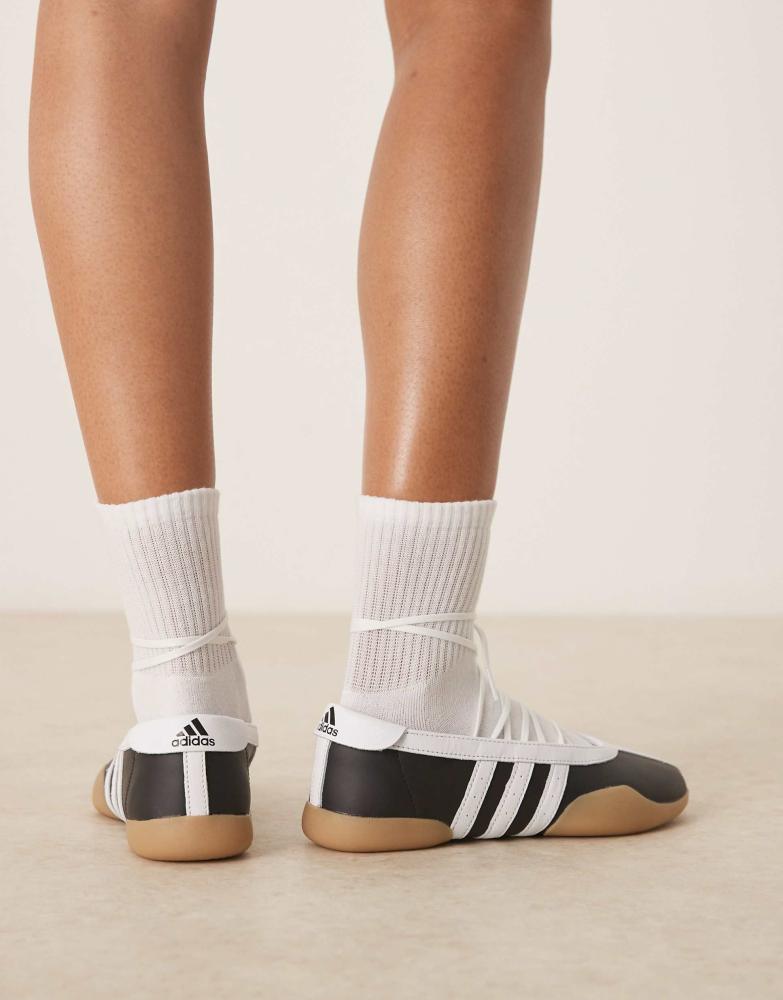 جزمة اديداس تايكوندو | ADIDAS
