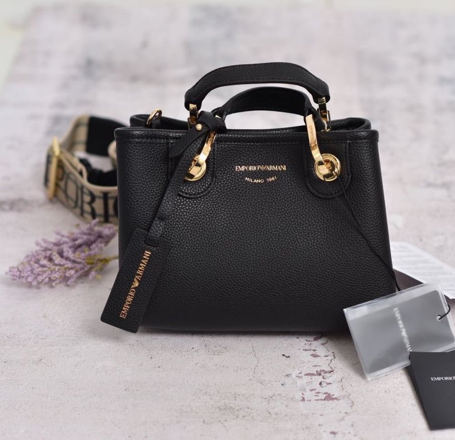 شنطة Emporio Armani