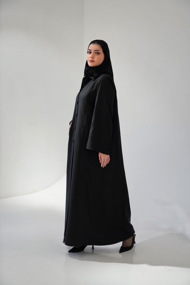 عباية قصة a line