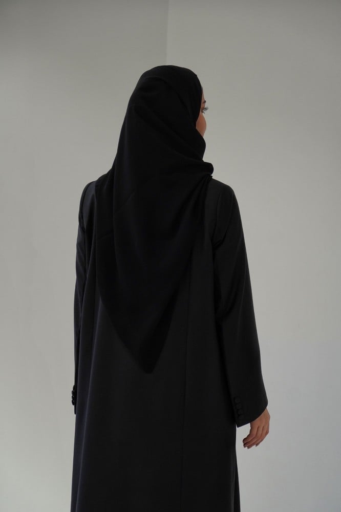 عباية قصة a line