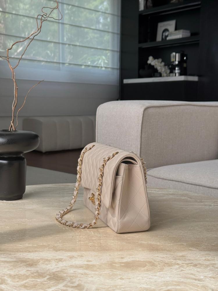Size：15.5x25.5x6.5cm
