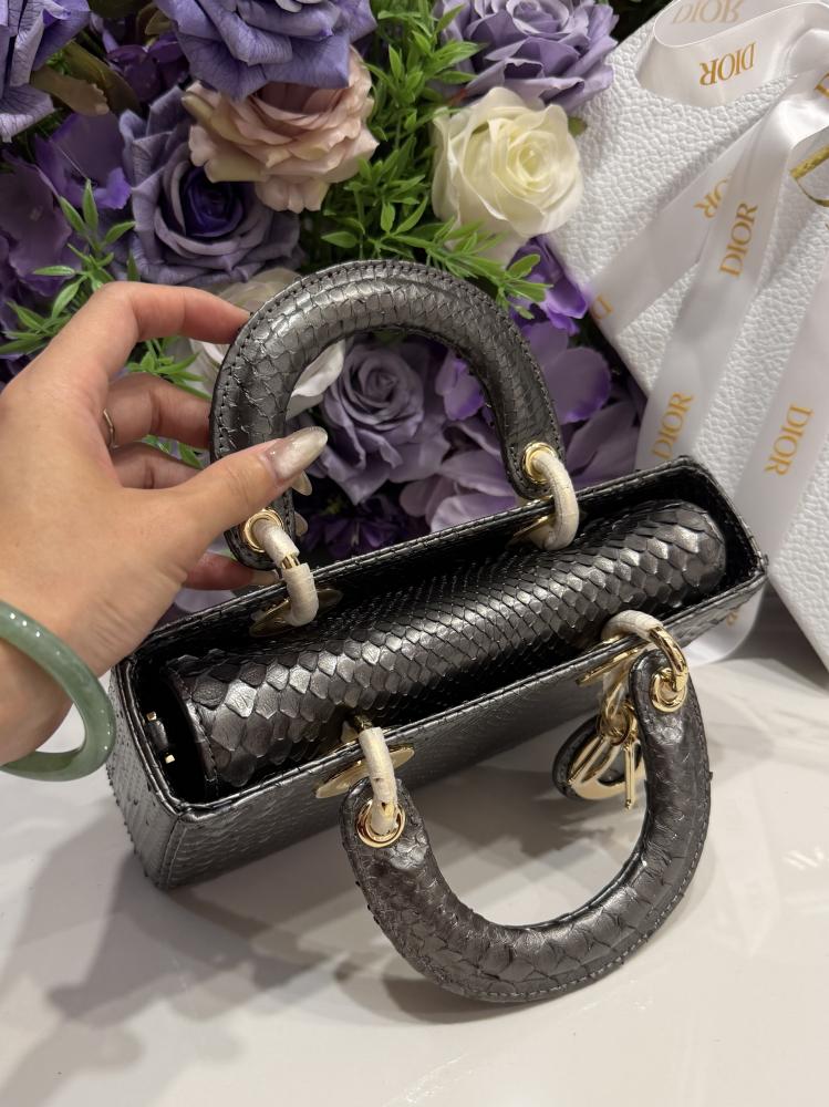D-Joy Python 22