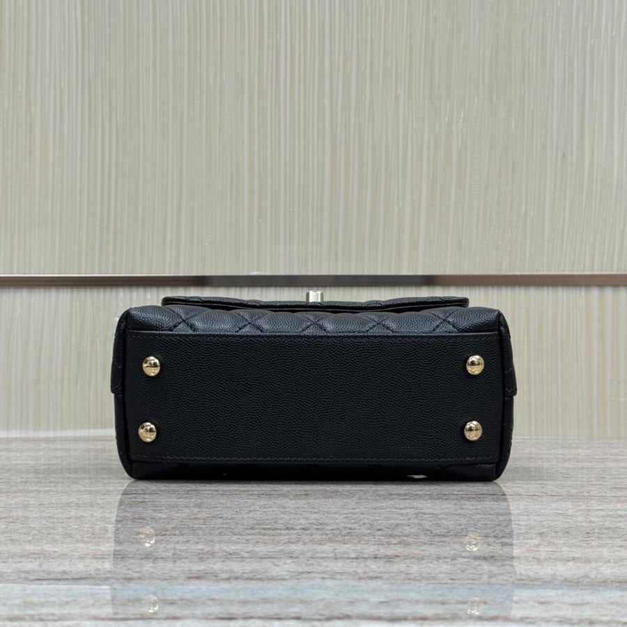 Size：19x13x9cm