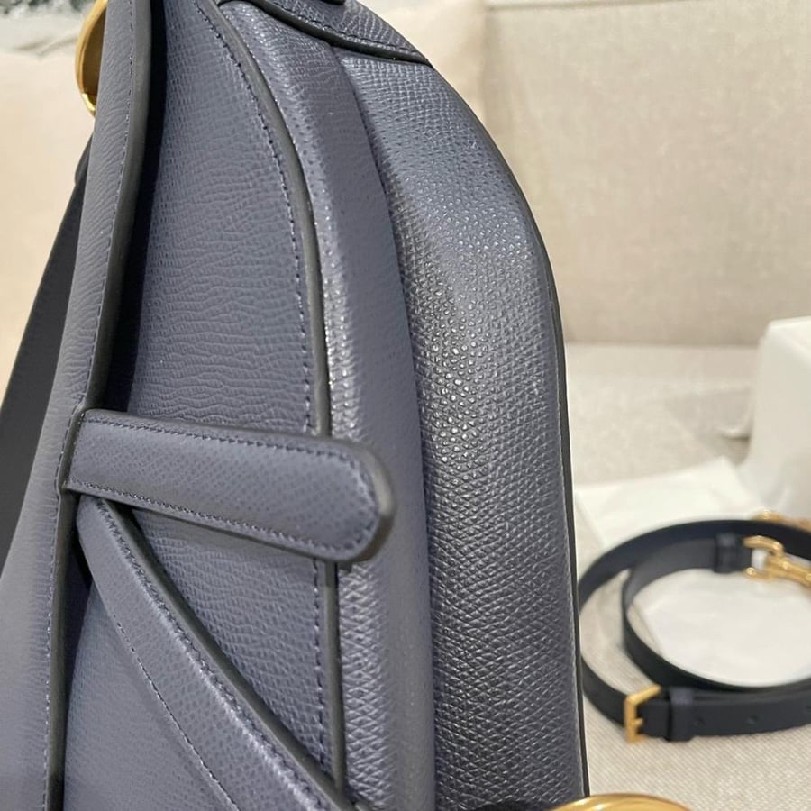 Saddle 25 Medium