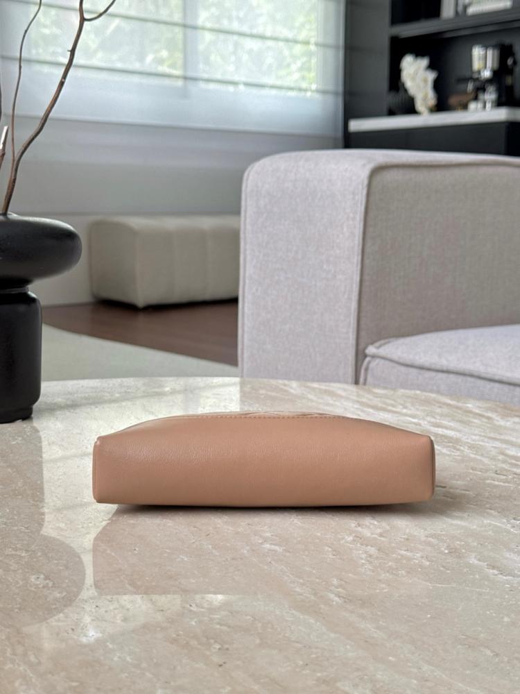 Size：17.5x20.5x3.5cm