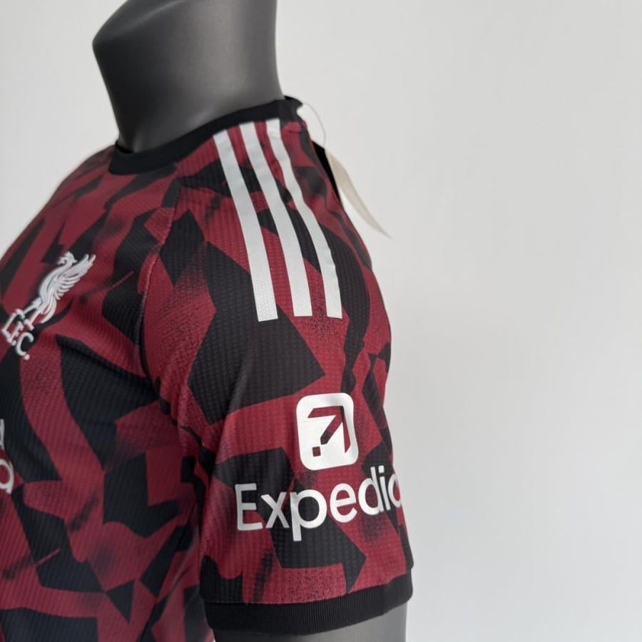 Liverpool third kit 2026-2027