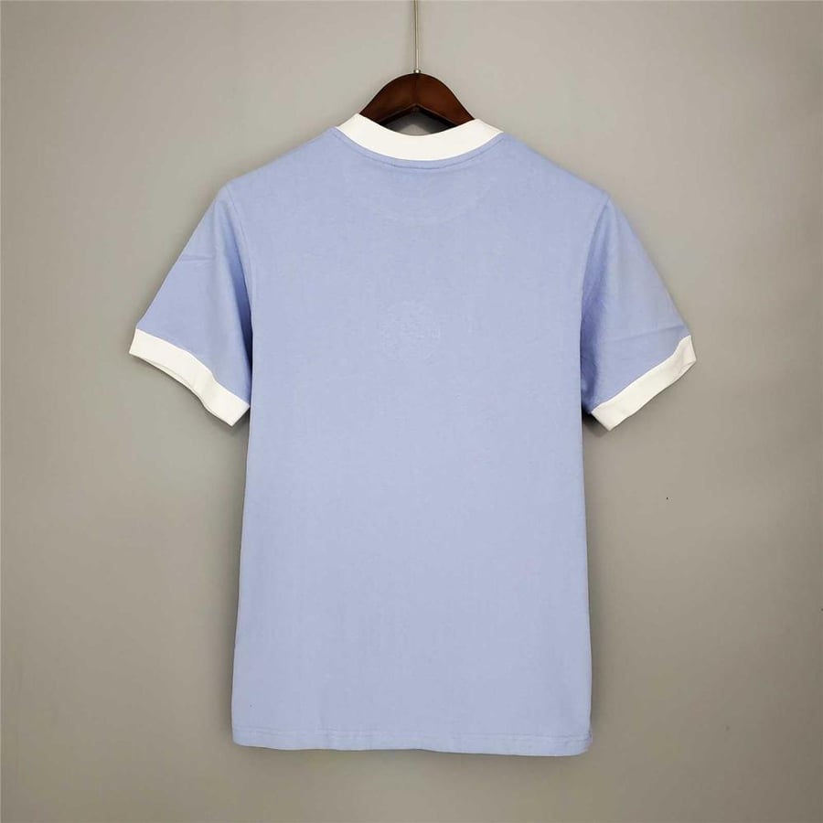Manchester City team 1972-1973 sky blue