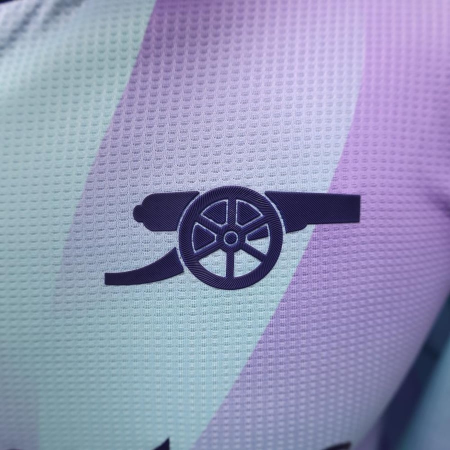 Arsenal third kit for the 2024-2025 season, long sleeve