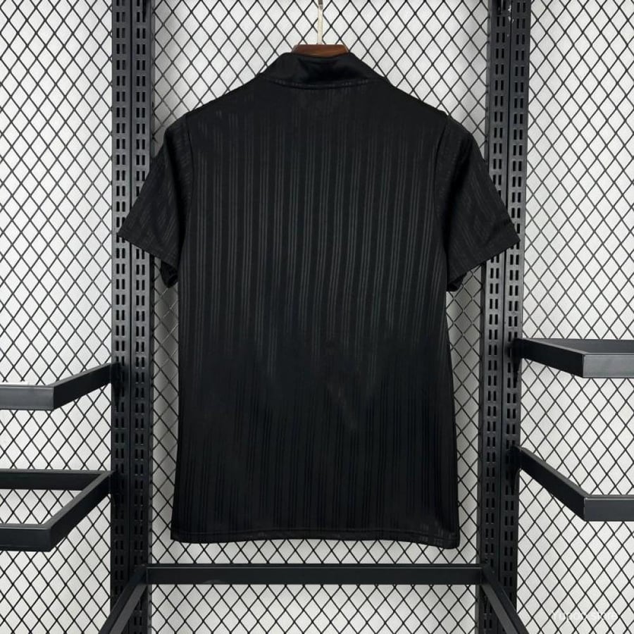 Liverpool set, 1995-1996 season, black