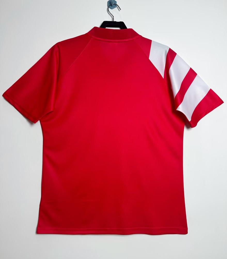 Liverpool team 1991-1992 season red