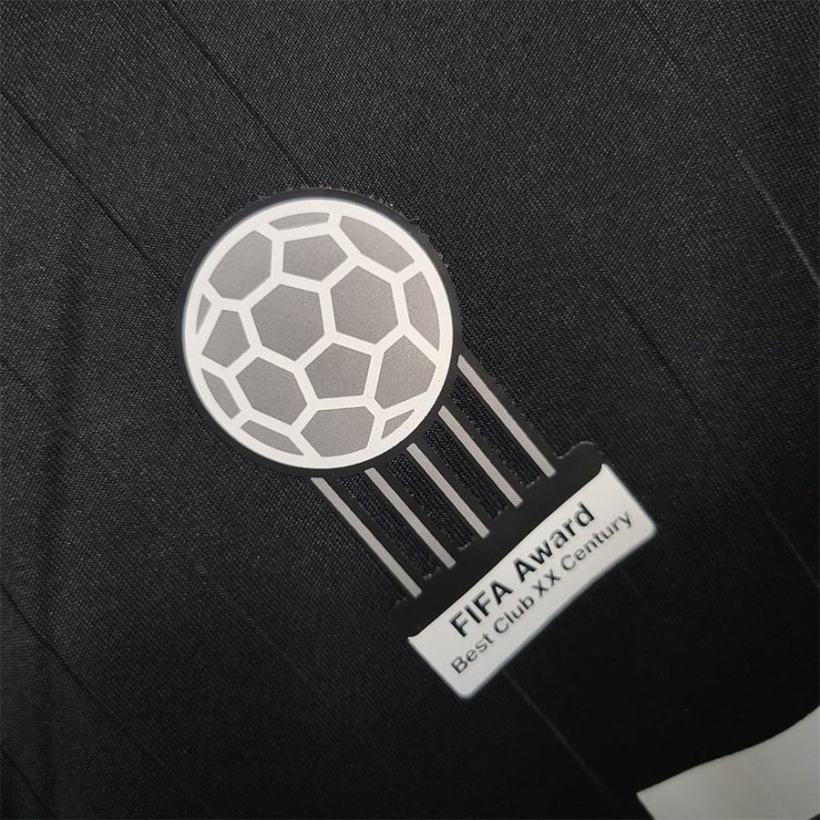 Real Madrid kit for the 2006-2007 season, black, long sleeve