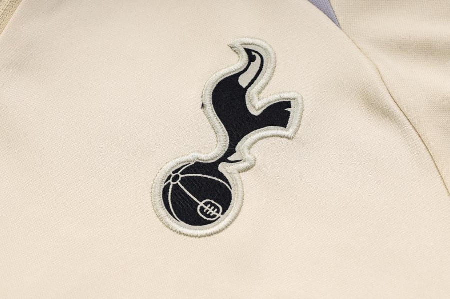 Winter training kit Tottenham 2022-2023 comes