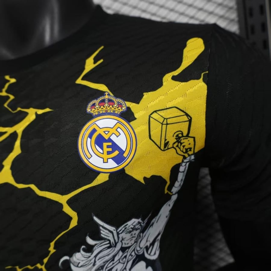 Real Madrid set before the match 2025-2026 black
