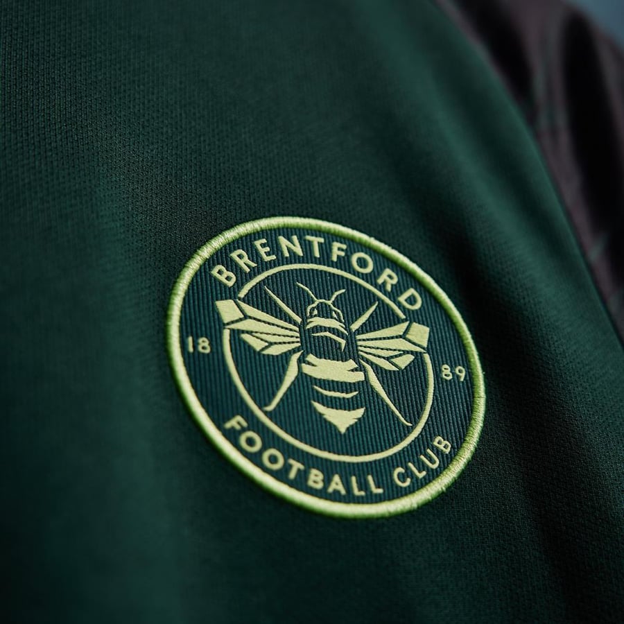 Brentford third kit 2024-2025
