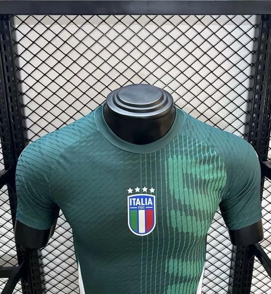 Italy training kit 2024-2025