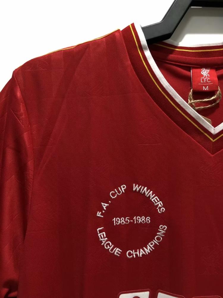 Liverpool kit for the 1985-1986 season, red