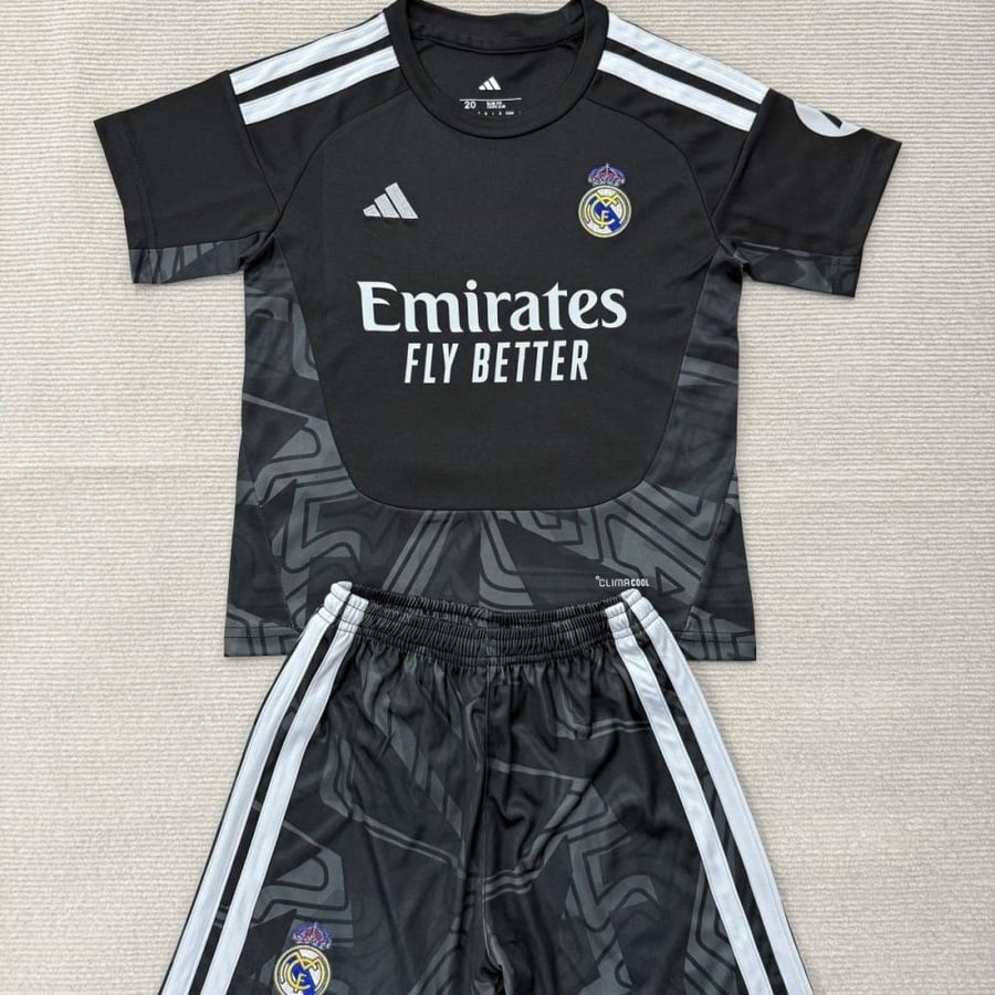 طقم ريال مدريد حارس مرمى 2026-2027 اسود