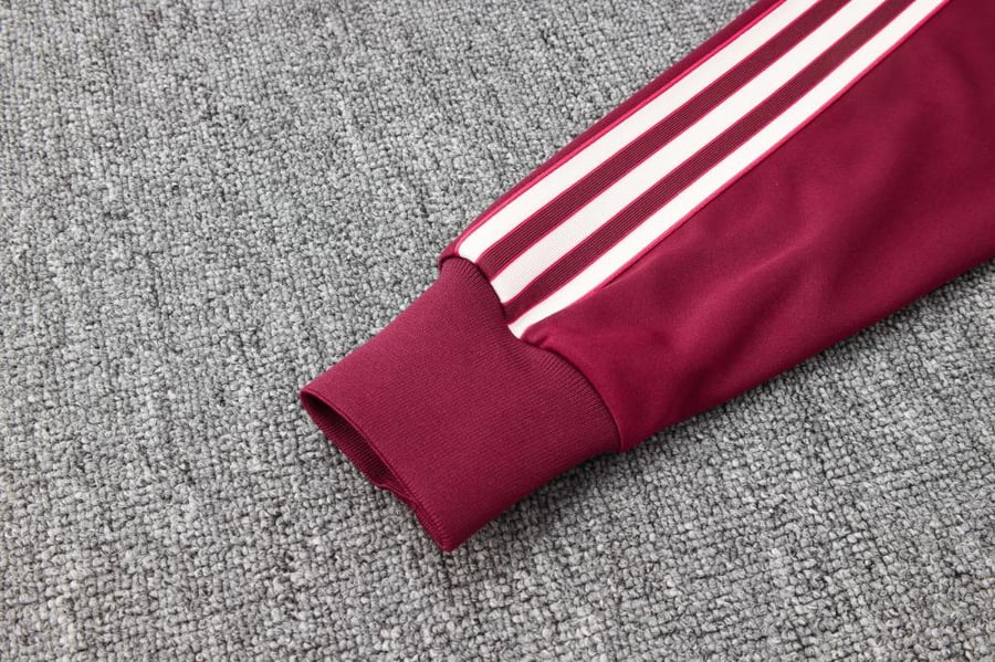 Winter training set Bayern Munich 2025-2026 white full zipper