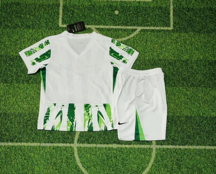 طقم منتخب نيجيريا الاحتياطي 2025-2026 اطفال