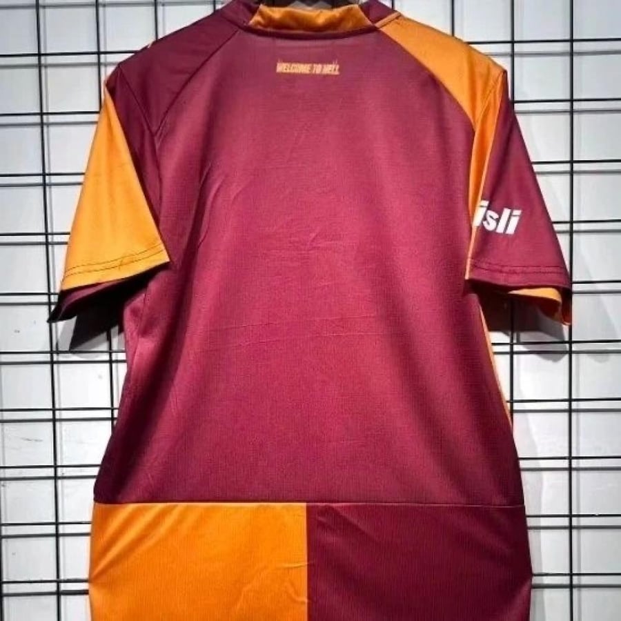طقم غلطة سراي الاساسي 2026-2027