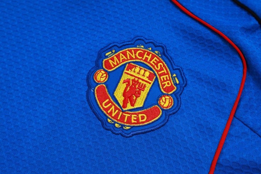 Manchester United 2025-2026 summer training set blue