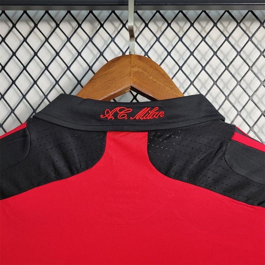 Milan kit for the 2007-2008 season, red, long sleeve