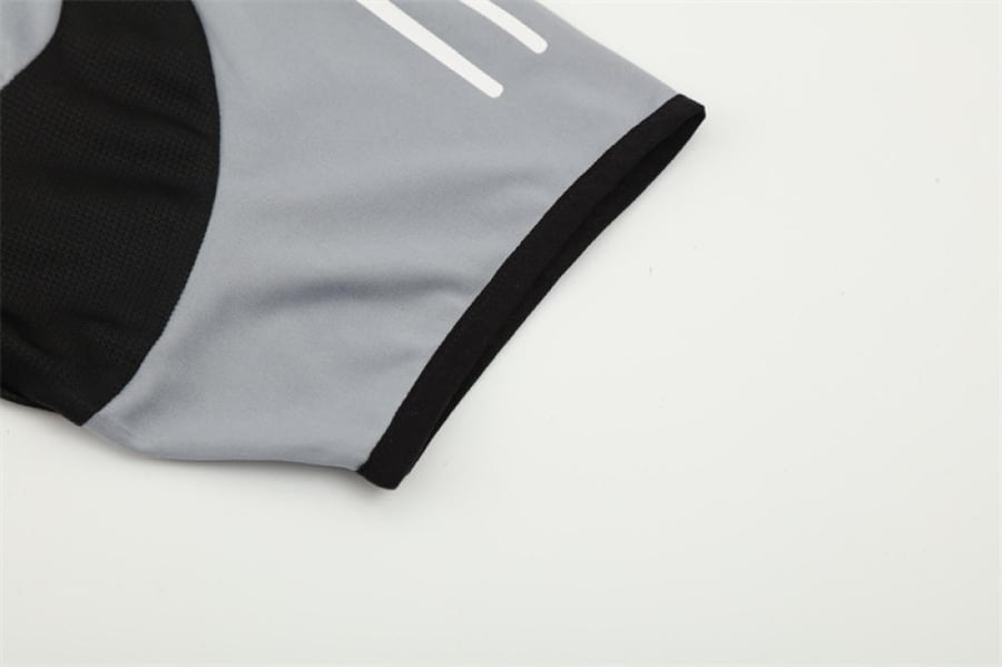 Real Madrid training T-shirt 2004-2005 gray