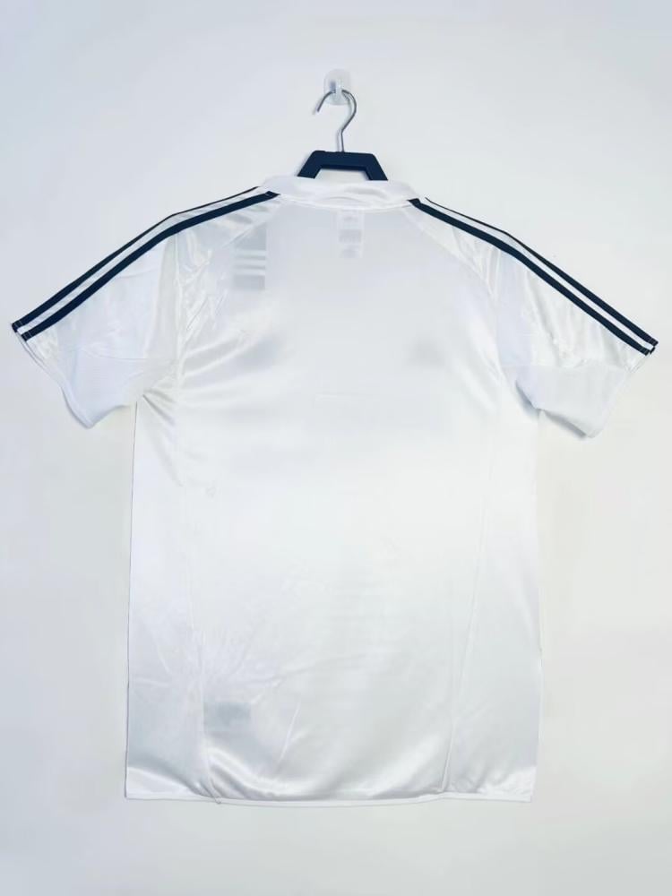 Real Madrid kit for the 2004-2005 season, white