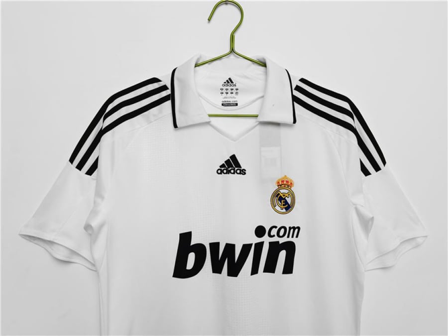 Real Madrid kit for the 2008-2009 season, white