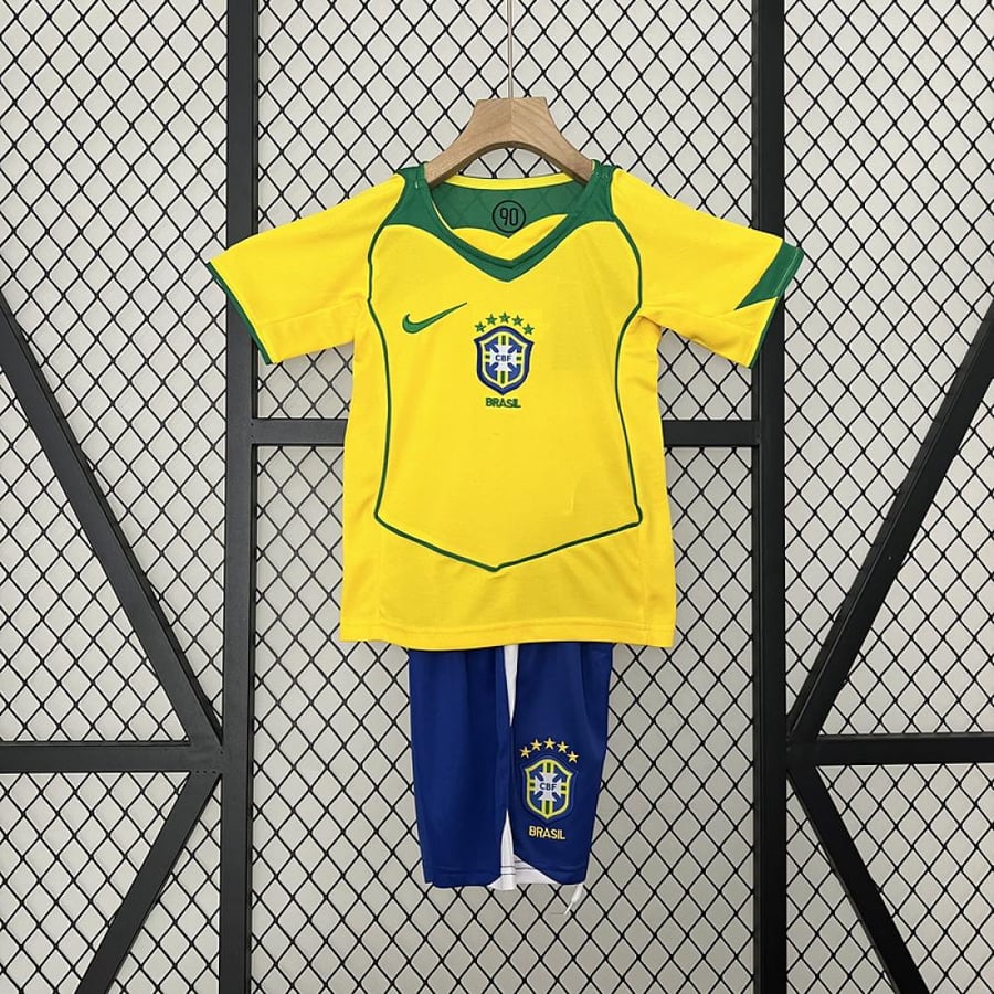 طقم منتخب البرازيل موسم 2004  اطفال اصفر